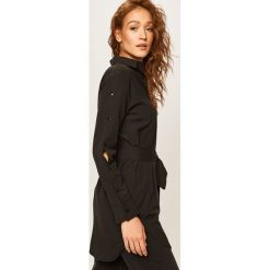 Answear - Koszula. Czarne bluzki damskie ANSWEAR, s, bez wzorów, z bawełny, eleganckie, z klasycznym kołnierzykiem, z długim rękawem. W wyprzedaży za 79,90 zł.