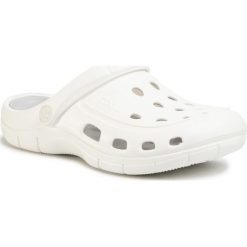 Klapki COQUI - Jumper 6352 White/Khaki. Białe klapki damskie Coqui, bez wzorów, z tworzywa sztucznego, bez obcasa. Za 79,00 zł.