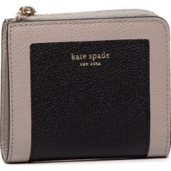 Mały Portfel Damski KATE SPADE - Margaux Small Bifold Wallet PWRU7160 Black/Warm Taupe 106. Brązowe portfele damskie Kate Spade, bez wzorów, ze skóry. W wyprzedaży za 309,00 zł.