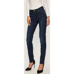 Morgan - Jeansy Jean Brut. Niebieskie jeansy damskie Morgan, z aplikacjami, z elastanu. W wyprzedaży za 159,90 zł.