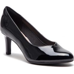 Półbuty CLARKS - Dancer Nolin 261371814 Black Synthetic. Czarne półbuty damskie marki Clarks, bez wzorów, ze skóry ekologicznej, eleganckie, bez obcasa, na obcasie, bez zapięcia. W wyprzedaży za 179,00 zł.