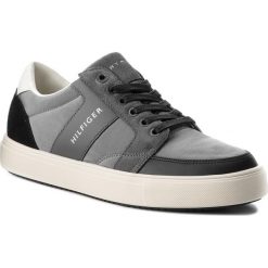 Sneakersy TOMMY HILFIGER - Lightweight Color Block Low Cut FM0FM01635 Grey/Black 903. Szare sneakersy męskie TOMMY HILFIGER, bez zapięcia. W wyprzedaży za 259,00 zł.