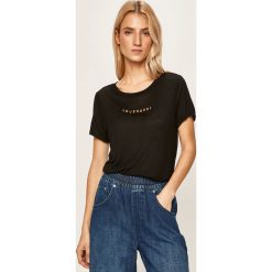 Trussardi Jeans - T-shirt. Czarne bluzki damskie Trussardi Jeans, s, z aplikacjami, z wiskozy, z okrągłym kołnierzem, z krótkim rękawem. W wyprzedaży za 199,90 zł.