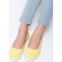 Żółte Balerinki Got Me Rocking. Żółte baleriny damskie Born2be, bez wzorów, bez obcasa, na płaskiej podeszwie. Za 34,99 zł.