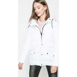 Answear - Kurtka Ur Your Only Limit. Białe kurtki damskie ANSWEAR, s, bez wzorów, z poliesteru, krótkie, bez kaptura. W wyprzedaży za 129,90 zł.