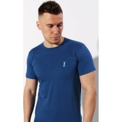 T-Shirt Orlovski R-neck Jeans Błękit. Niebieskie t-shirty męskie Edward Orlovski, l, bez wzorów, z bawełny, eleganckie, z włoskim kołnierzykiem. Za 39,00 zł.