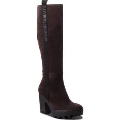 Kozaki CALVIN KLEIN JEANS - Sibilla RE9769 Dark Brown. Pomarańczowe kozaki damskie marki Calvin Klein Jeans, z jeansu, przed kolano, na wysokim obcasie, na obcasie, bez zapięcia. W wyprzedaży za 459,00 zł.