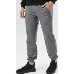 Szare Spodnie Dresowe Iphisorin. Szare spodnie męskie Born2be, xl, bez wzorów, z dresówki. Za 39,99 zł.