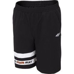 Spodenki sportowe chłopięce (122-164) JSKMTR405 - czarny. Spodenki chłopięce 4F JUNIOR. W wyprzedaży za 59,99 zł.
