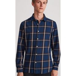 Koszula regular fit w kratę - Granatowy. Niebieskie koszule męskie Reserved, s, bez wzorów, bez kołnierzyka, bez rękawów. Za 99,99 zł.