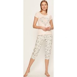 Henderson Ladies - Piżama Floral. Różowe piżamy damskie Henderson Ladies, s, z nadrukiem, z elastanu, bez rękawów. W wyprzedaży za 89,90 zł.