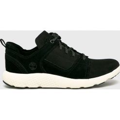 Timberland - Buty FlyRoam. Czarne buty sportowe męskie Timberland, ze skóry, na sznurówki. W wyprzedaży za 499,90 zł.