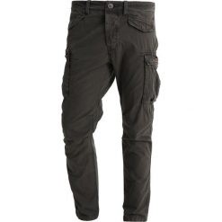 Bojówki męskie: Superdry CORE LITE RIP STOP PANT Bojówki dark canopy green