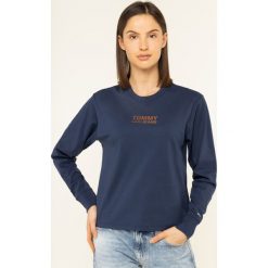 Bluzka Tommy Jeans Chest Metallic DW0DW07538. Niebieskie bluzki damskie Tommy Jeans, xs, bez wzorów, z bawełny, bez kołnierzyka, bez rękawów. W wyprzedaży za 169,00 zł.