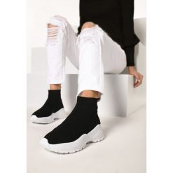 Czarno-Białe Sneakersy Smithfield. Czarne sneakersy damskie Born2be. W wyprzedaży za 84,99 zł.