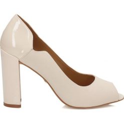 Czółenka: Beżowe czółenka peep toe