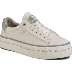 Tenisówki WRANGLER - Java WL01645A White 051. Białe półbuty damskie Wrangler, na co dzień, bez wzorów, z gumy, bez obcasa, bez zapięcia. W wyprzedaży za 169,00 zł.