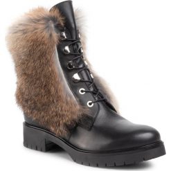 Trapery Eva Minge EM-10-06-000481. Czarne buty trekkingowe damskie Eva Minge, bez obcasa, bez zapięcia. W wyprzedaży za 379,00 zł.