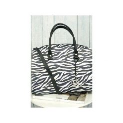 Klasyczna torebka w stylu biznesowym animal print ZEBRA od MANZANA. Czarne kuferki damskie marki Manzana, w paski, ze skóry, na ramię. Za 159,00 zł.
