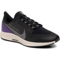 Buty NIKE - Air Zoom Pegasus 36 Shield AQ8005 002 Black/Silver/Desert Sand. Czarne buty sportowe męskie Nike, ze skóry ekologicznej, bez zapięcia, do biegania, nike zoom. W wyprzedaży za 379,00 zł.