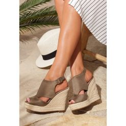 Khaki Sandały Advertize. Brązowe koturny damskie Inny, bez obcasa, na koturnie, bez zapięcia. Za 89,99 zł.
