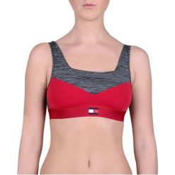 Tommy Hilfiger Biustonosz Damski Flag Tech Bralette Pompei An Red Uw0Uw01226-602 (Rozmiar S). Czerwone biustonosze sportowe damskie marki TOMMY HILFIGER, s, bez wzorów. W wyprzedaży za 151,00 zł.