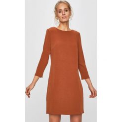 Answear - Sukienka. Żółte sukienki damskie ANSWEAR, na co dzień, s, bez wzorów, z poliesteru, z okrągłym kołnierzem, bez rękawów, mini, proste. W wyprzedaży za 89,90 zł.