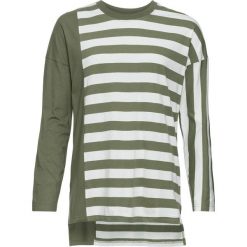 Shirt w paski bonprix oliwkowo-biel wełny w paski. Zielone koszulki damskie marki bonprix, w paski, z wełny, z okrągłym kołnierzem. Za 21,99 zł.