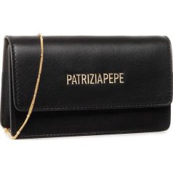 Torebka PATRIZIA PEPE - 2V9514/A229-K103 Nero. Czarne torebki klasyczne damskie Patrizia Pepe, z aplikacjami, ze skóry, wizytowe, zdobione, bez dodatków. Za 889,00 zł.