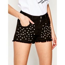 Szorty jeansowe Pinko Bull Full Strass PE 20 PBK2 1B14LG Y67Q. Czarne szorty damskie Pinko, bez wzorów, z bawełny. Za 779,00 zł.