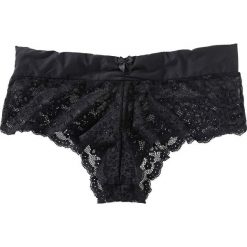 Figi "panty" bonprix czarny. Czarne figi bonprix, w koronkowe wzory, z koronki. Za 34,99 zł.