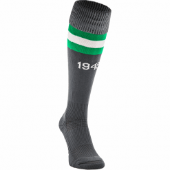 Getry Lechia Gdańsk - EMA8003ALY. Skarpetogetry męskie piłkarskie New Balance, bez wzorów, z elastanu, do piłki nożnej. Za 39,99 zł.