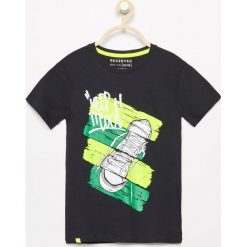 Odzież chłopięca: T-shirt z kolorowym nadrukiem – Czarny