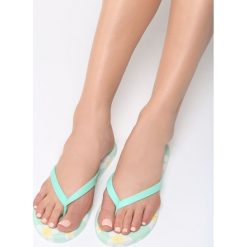 Miętowe Japonki If I Loved You. Zielone klapki damskie Inny, w paski, bez obcasa, na płaskiej podeszwie. Za 29,99 zł.