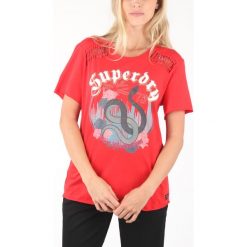 SuperDry Koszulka Czerwony. Czerwone koszulki damskie Superdry, s, z nadrukiem, z bawełny, bez kołnierzyka, z krótkim rękawem. Za 231,95 zł.