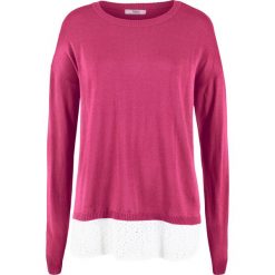 Sweter 2 w 1 z koszulową wstawką bonprix jeżynowo-czerwony. Różowe swetry damskie bonprix, bez wzorów, bez rękawów, bez kaptura. Za 54,99 zł.