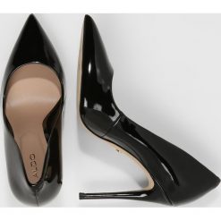 ALDO STESSY Szpilki black patent. Czarne czółenka damskie ALDO, bez wzorów, ze skóry ekologicznej, klasyczne, bez obcasa, na szpilce, bez zapięcia. Za 349,00 zł.