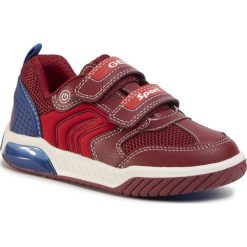 Sneakersy GEOX - J Inek B. D J949CD 0FE14 C7213 S Red/Royal. Czerwone trampki chłopięce Geox, bez wzorów, ze skóry ekologicznej, na rzepy. W wyprzedaży za 199,00 zł.