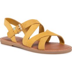 Sandały TOMS - Sicily 10015110 Amber Gold Suede. Żółte klapki damskie Toms, bez wzorów, z zamszu, bez obcasa, na obcasie. W wyprzedaży za 249,00 zł.