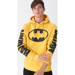 Bluza z kapturem Batman - Żółty. Żółte bluzy męskie House, s, z motywem z bajki, z kapturem, bez rękawów, z kapturem. Za 119,99 zł.