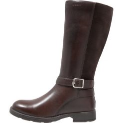 Geox SOFIA Kozaki coffee. Niebieskie buty zimowe damskie marki Roxy, z tworzywa sztucznego, na wysokim obcasie. W wyprzedaży za 175,60 zł.