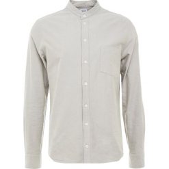 Koszule męskie: Filippa K PIERRE OXFORD Koszula coin/ oliv