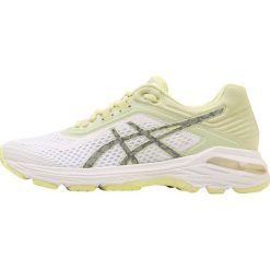 ASICS GT2000 6 LITESHOW Obuwie do biegania Stabilność white/silver/limelight. Białe buty do biegania damskie Asics, z materiału. W wyprzedaży za 495,20 zł.