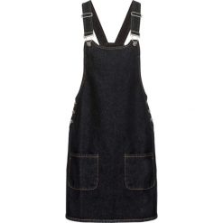 Sukienka ogrodniczka bonprix czarny "stone washed". Czarne sukienki damskie bonprix, bez wzorów, z denimu, bez kołnierzyka, bez rękawów, plisowane. Za 129,99 zł.