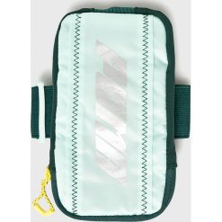 Puma - Etui-opaska. Zielone opaski damskie Puma, z poliesteru. W wyprzedaży za 44,90 zł.