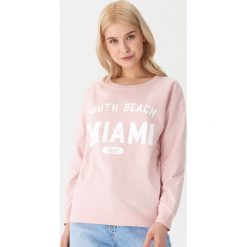 Bluza z nadrukiem - Różowy. Różowe bluzy damskie House, s, z nadrukiem, bez rękawów, bez kaptura. Za 49,99 zł.