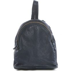 Skórzany plecak w kolorze niebieskim - 25 x 29 x 13 cm. Niebieskie plecaki damskie marki neropantera, ze skóry. W wyprzedaży za 257,95 zł.