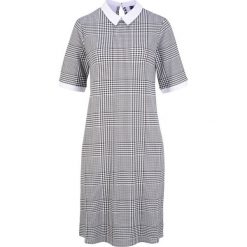 Sukienka shirtowa z kolekcji Maite Kelly bonprix czarno-biały w kratę. Czarne sukienki damskie bonprix, bez wzorów, bez kołnierzyka, bez rękawów. Za 109,99 zł.