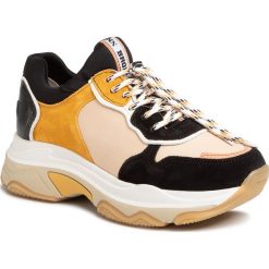 Sneakersy BRONX - 66167E-CA Black/Taupe/Mustard. Czarne półbuty damskie Bronx, na co dzień, bez wzorów, ze skóry, bez obcasa, na płaskiej podeszwie, bez zapięcia. W wyprzedaży za 459,00 zł.