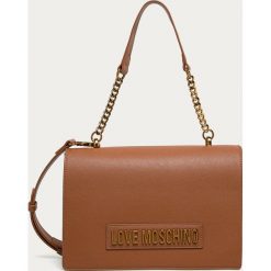 Love Moschino - Torebka. Pomarańczowe listonoszki damskie Love Moschino, w paski, ze skóry ekologicznej, na ramię, z aplikacjami. Za 839,90 zł.